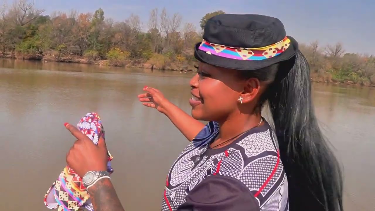 Mahlanya Music - SEHLOAI   KE OETSE MARATONG